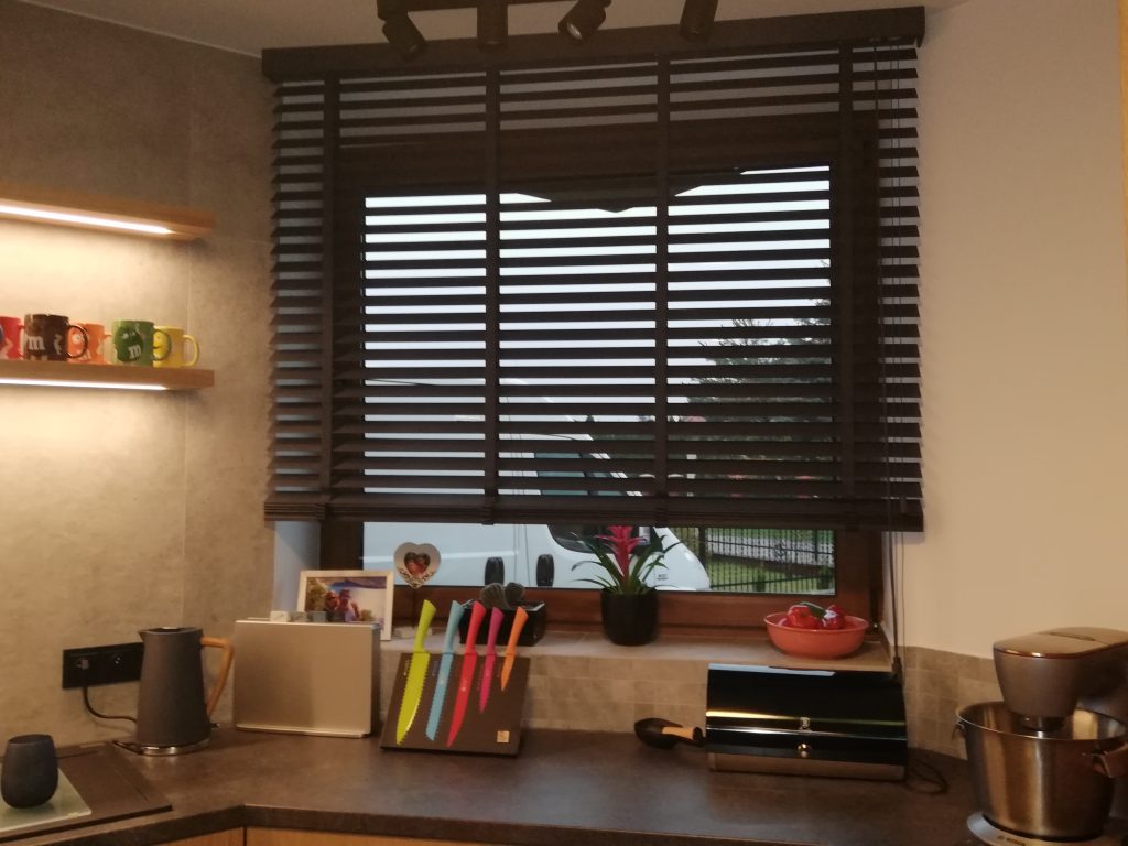 Żaluzja drewniana w kuchni - Mielec